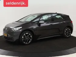 Grijs Gebruikt 2020 VW ID.3 Hatchback | € 14.900 (Eerlijke prijs)