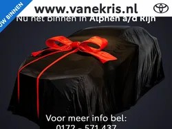 Blauw, metallic lak Gebruikt 2020 Toyota Yaris Hybrid Executive Hatchback | € 24.499 (Eerlijke prijs)