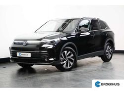 Zwart Gebruikt 2025 VW Tiguan Life SUV | € 41.845 (Super prijs)