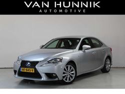Grijs Gebruikt 2015 Lexus IS300h Sedan | € 18.950 (Eerlijke prijs)
