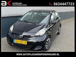 Zwart Gebruikt 2010 Toyota Aygo Hatchback | € 3.999 (Eerlijke prijs)