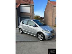 Grijs Gebruikt 2004 Mercedes A170 Classic MPV | € 999 (Goede deal)