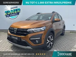 Oranje Gebruikt 2022 Dacia Sandero Expression Hatchback | € 13.495 (Goede deal)