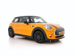 Volcanic orange Gebruikt 2015 Mini Cooper Business Hatchback | € 7.945 (Goede deal)