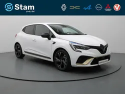 Wit Gebruikt 2023 Renault Clio V Engineered Hatchback | € 22.990 (Eerlijke prijs)