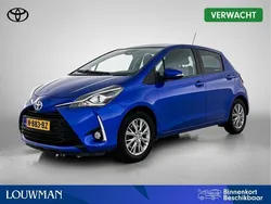 Blauw metallic Gebruikt 2020 Toyota Yaris Hatchback | € 16.345 (Eerlijke prijs)