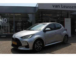 Grijs Gebruikt 2023 Toyota Yaris Hatchback | € 21.940 (Eerlijke prijs)
