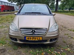 Brons Gebruikt 2005 Mercedes A170 Elegance MPV | € 1.399