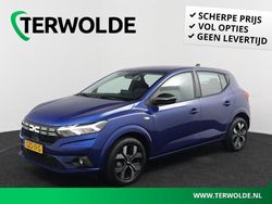 Blauw Gebruikt 2024 Dacia Sandero Journey Hatchback | € 19.945 (Goede deal)