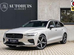 Zilver Gebruikt 2022 Volvo V60 Plus Stationwagen | € 51.950 (Duur)