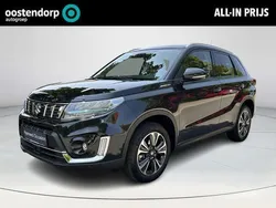 Zwart Gebruikt 2024 Suzuki Vitara Style SUV | € 29.949 (Eerlijke prijs)