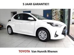 Wit Gebruikt 2023 Toyota Yaris Active Hatchback | € 20.499 (Eerlijke prijs)