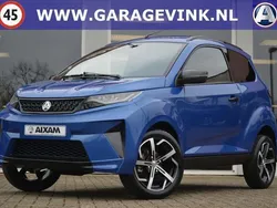 Blauw Nieuw 2025 Aixam e-Crossover | € 19.639