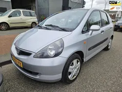 Grijs Gebruikt 2003 Honda Jazz LS Hatchback | € 2.950 (Eerlijke prijs)