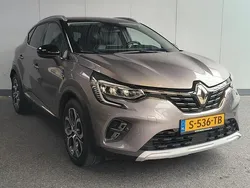 Grijs Gebruikt 2022 Renault Captur Rive Gauche SUV | € 22.950 (Eerlijke prijs)
