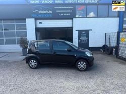 Zwart Gebruikt 2007 Daihatsu Sirion Hatchback | € 1.899 (Eerlijke prijs)