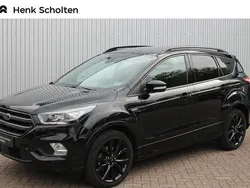 Zwart Gebruikt 2018 Ford Kuga ST-Line SUV | € 17.950 (Iets duurder)