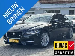 Zwart Gebruikt 2018 Jaguar XF S Sedan | € 29.999