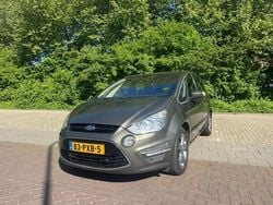 Groen Gebruikt 2011 Ford S-MAX Titanium MPV | € 2.995