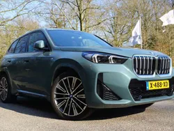 Grijs Gebruikt 2023 BMW iX1 Executive SUV | € 47.950 (Eerlijke prijs)