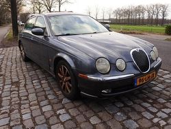 Grijs (metallic) Gebruikt 2003 Jaguar S-Type S Sedan | € 1.695 (Super prijs)