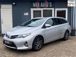 Grijs Gebruikt 2014 Toyota Auris Touring Sports Stationwagen | € 11.944 (Eerlijke prijs)