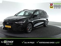 Zwart Gebruikt 2022 Ford Focus ST-Line Stationwagen | € 18.000 (Eerlijke prijs)