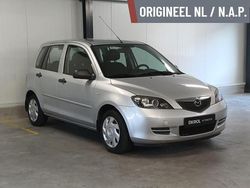 Grijs (metallic) Gebruikt 2007 Mazda 2 Exclusive MPV | € 2.450 (Goede deal)