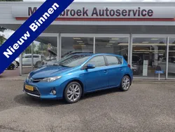Blauw Gebruikt 2013 Toyota Auris Hybrid Executive Hatchback | € 9.950 (Goede deal)