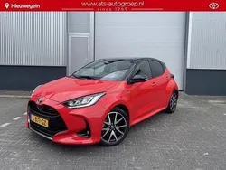 Rood Gebruikt 2021 Toyota Yaris Edition Hatchback | € 22.750 (Eerlijke prijs)