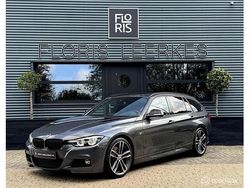 Grijs Gebruikt 2019 BMW 318 M Sport Stationwagen | € 14.450 (Eerlijke prijs)