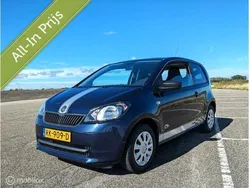 Blauw Gebruikt 2013 VW up! Hatchback | € 4.850 (Eerlijke prijs)