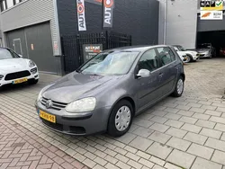 Grijs Gebruikt 2006 VW Golf V Hatchback | € 2.499 (Eerlijke prijs)