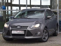 Bruin Gebruikt 2013 Ford Focus Titanium Hatchback | € 4.445 (Super prijs)