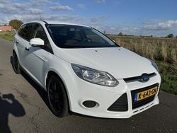 Wit Gebruikt 2013 Ford Focus Trend Stationwagen | € 3.750 (Goede deal)