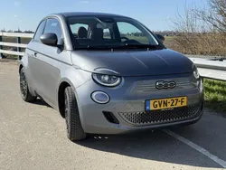 Grijs Gebruikt 2022 Fiat 500e Icon Hatchback | € 20.450 (Eerlijke prijs)