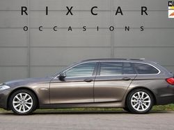 Bruin, metallic lak Gebruikt 2012 BMW 530 Executive Stationwagen | € 14.940 (Eerlijke prijs)