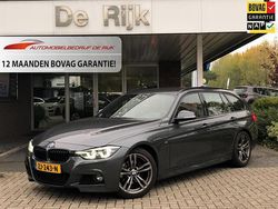 Grijs Gebruikt 2019 BMW 318 M Sport Stationwagen | € 22.495 (Eerlijke prijs)