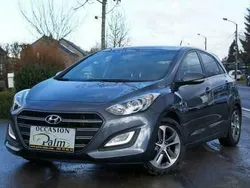 Grijs Gebruikt 2016 Hyundai i30 Sedan | € 10.500 (Eerlijke prijs)