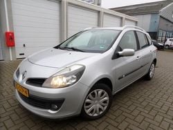 Grijs Gebruikt 2008 Renault Clio GrandTour Stationwagen | € 1.999 (Goede deal)