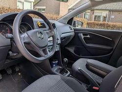 Gebruikt 2015 VW Polo Comfortline Sedan | € 5.600 (Goede deal)
