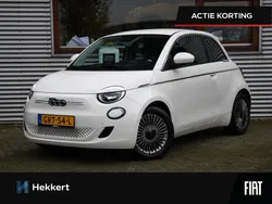 Wit Nieuw 2024 Fiat 500e Hatchback | € 31.995 (Duur)