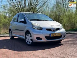 Grijs Gebruikt 2009 Toyota Aygo Comfort Hatchback | € 2.999 (Eerlijke prijs)