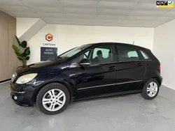 Zwart Gebruikt 2009 Mercedes B160 Business MPV | € 4.250 (Eerlijke prijs)
