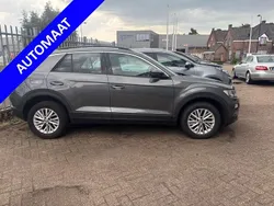 Grijs Gebruikt 2018 VW T-Roc Highline SUV | € 22.750 (Goede deal)