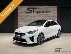 Wit (parellak) Gebruikt 2020 Kia ProCeed Hatchback | € 26.450 (Eerlijke prijs)