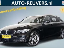 Zwart, metallic lak Gebruikt 2021 BMW 330 Executive Stationwagen | € 33.900 (Super prijs)