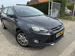 Grijs Gebruikt 2014 Ford Focus Hatchback | € 3.250 (Super prijs)