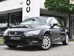 Zwart, metallic lak Gebruikt 2013 Seat Leon Style Hatchback | € 7.350 (Eerlijke prijs)