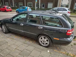 Zwart Gebruikt 2000 Volvo V40 Dynamic Stationwagen | € 1.500